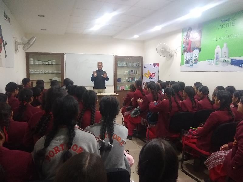 Guest Lecture of 9 Class given by Mr Amit Tanwar
